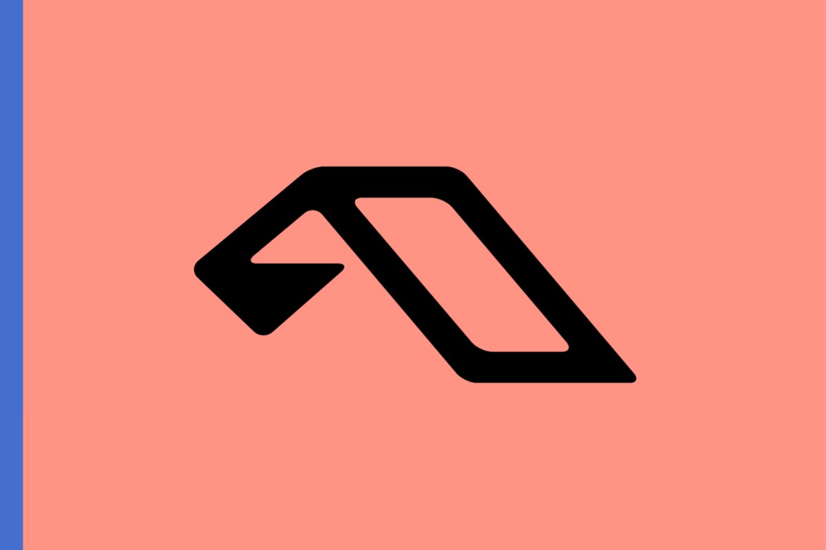 Above & Beyond ‘Crash’ out today / watch A&B live this afternoon at Mat Zo's Stratosfest