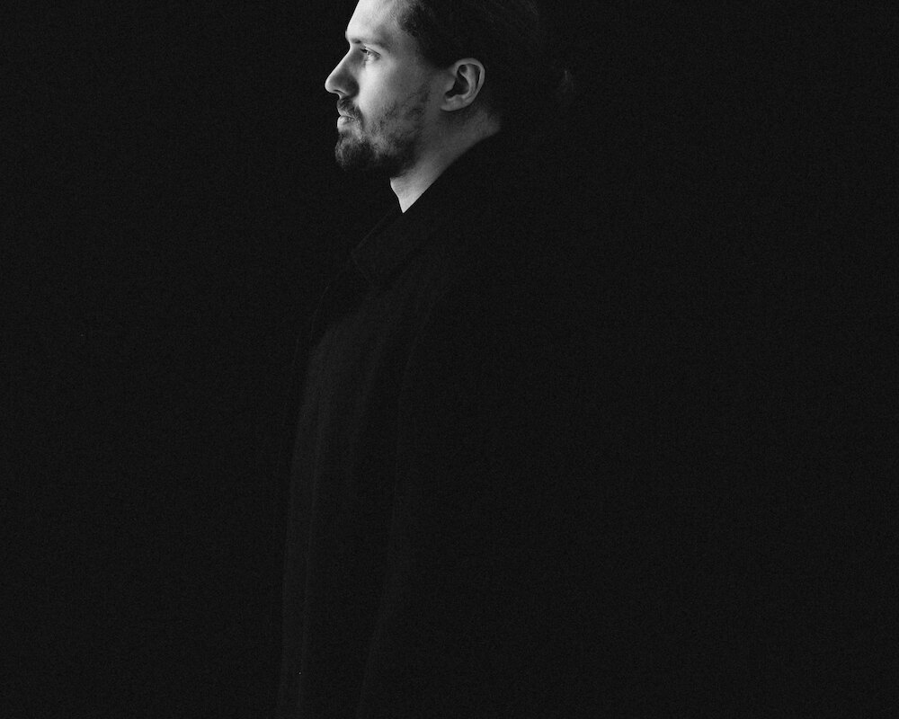 Louis-Étienne Santais Unveils "Reflection I" | Debut Solo Piano LP Out Nov 27th