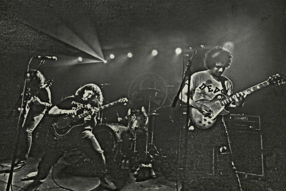 Horsehunter premiere 'Nuclear Rapture (live)' from "Day of Doom Live" album
