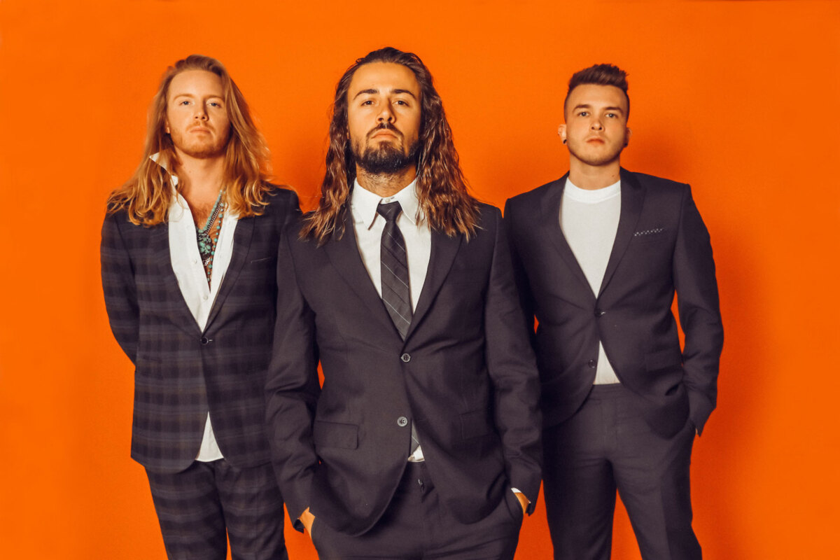 Levara brengt video uit voor nieuwe song 'Chameleon'!