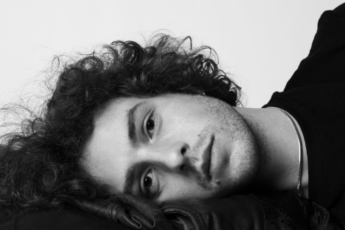 Muzikant Abel Ghekiere stelt 'Love Supreme' een eerste nummer uit zijn debuut voor