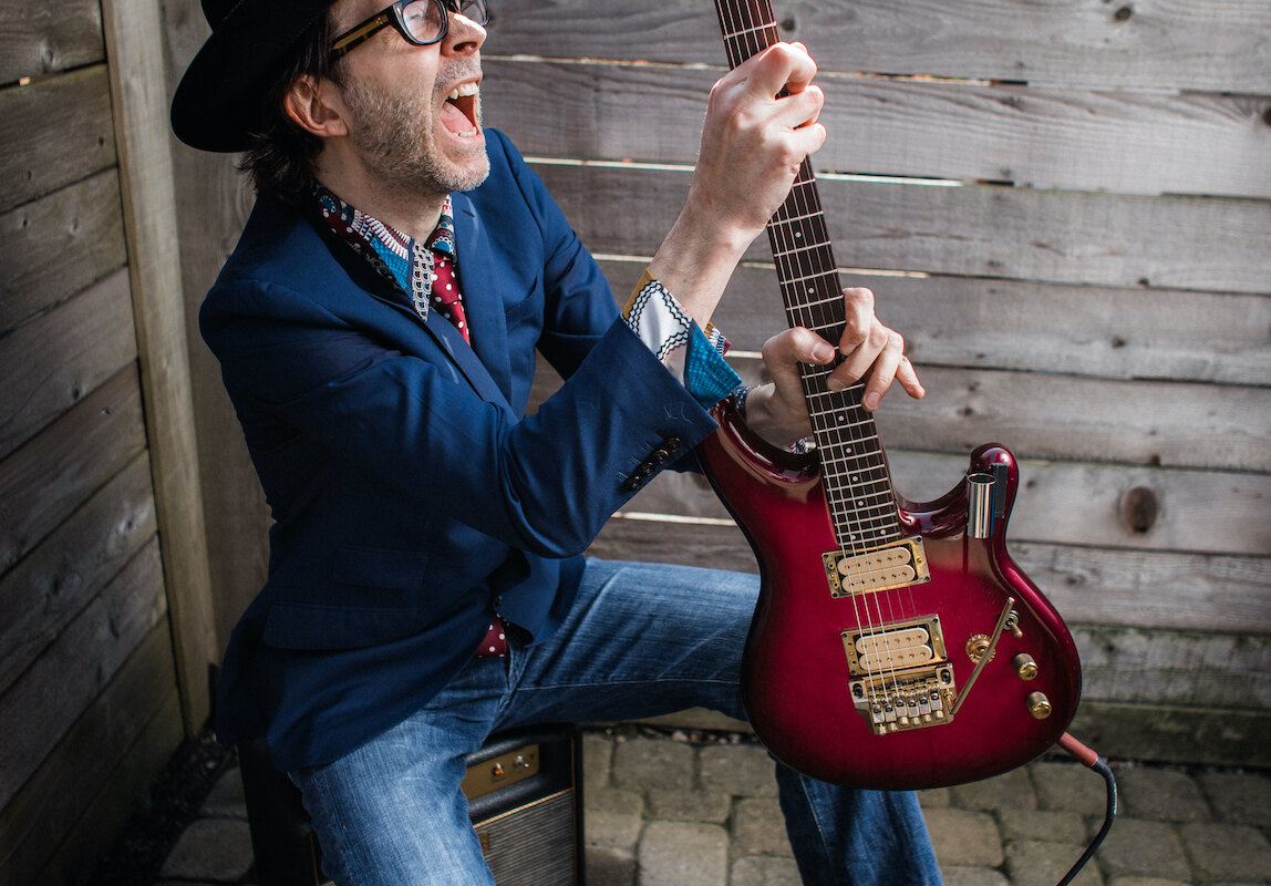 Gitaar virtuoos Paul Gilbert brengt 16e solo album 'Werewolves Of Portland' uit!