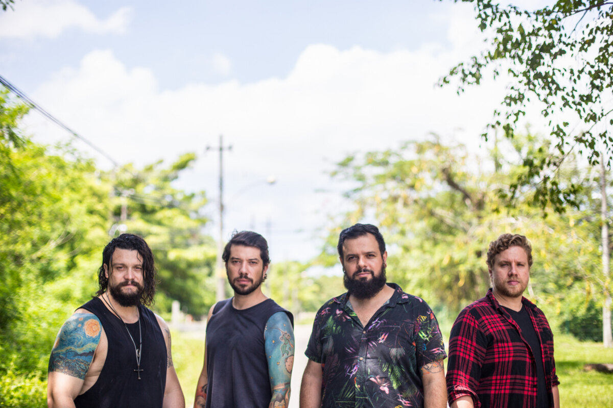 Benin flirts with the intensity of hardcore and promotes emotional catharsis on the album "Pluriverso"