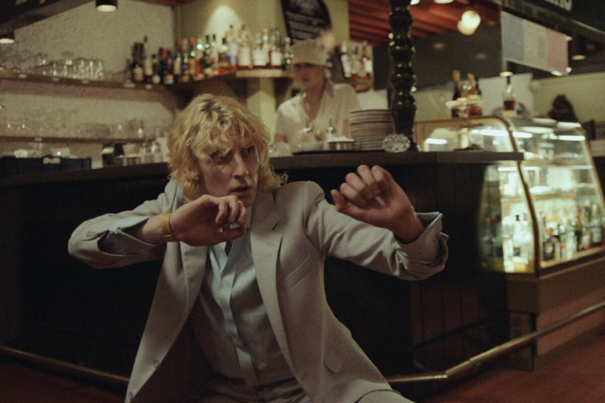 Jelly Crystal releases enthralling 'I Don't Like Dancing' video