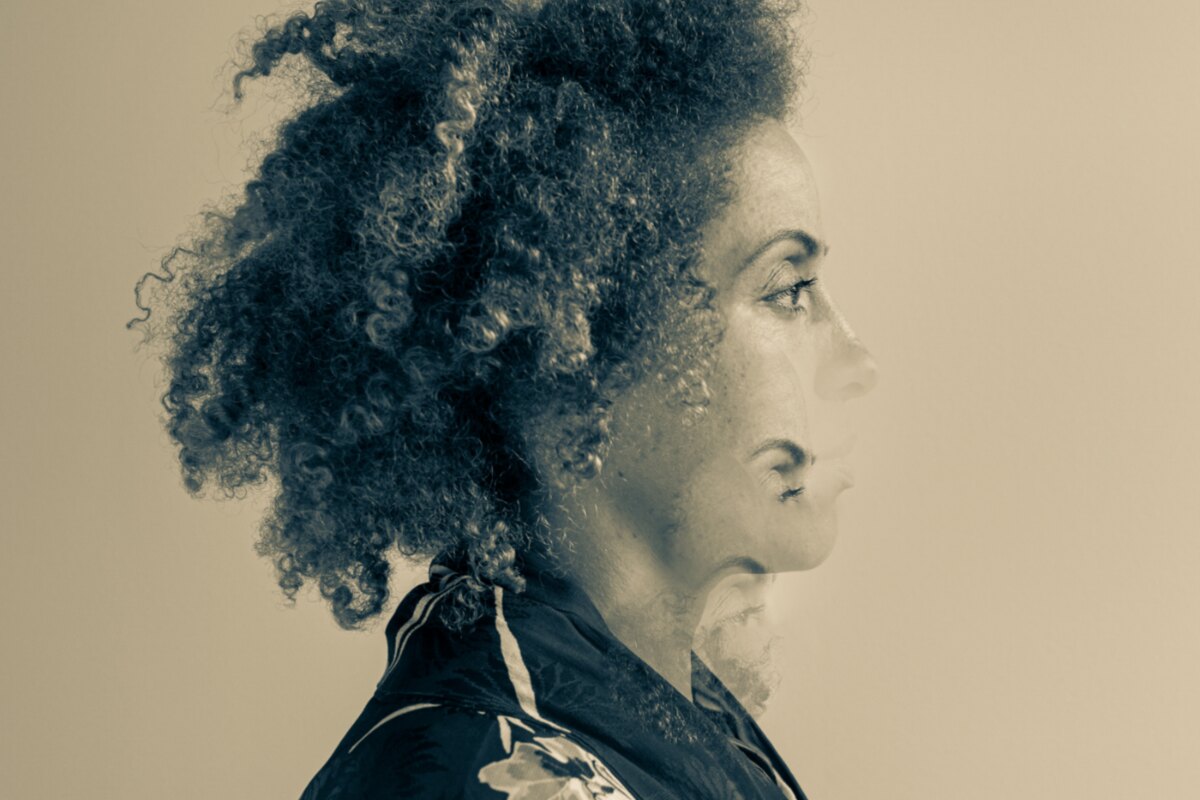 Robert Del Naja co procedures Martina Topley-Bird´s powerful 3 Track