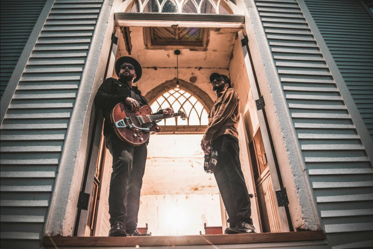 The Cold Stares brengen video uit voor titeltrack 'Heavy Shoes'!