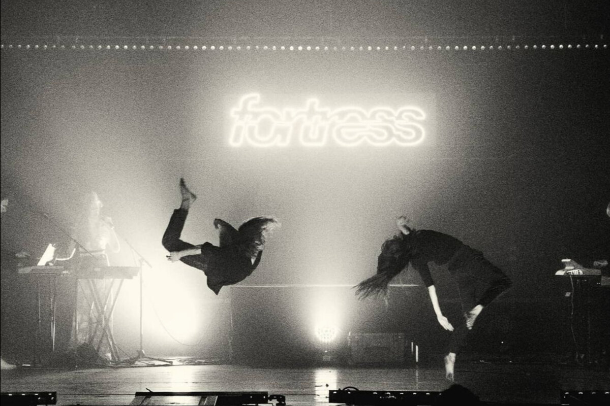 Bekijk de concertfilm van Fortress