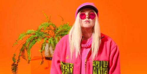 Tones And I populairste songwriter op streaming van 2020