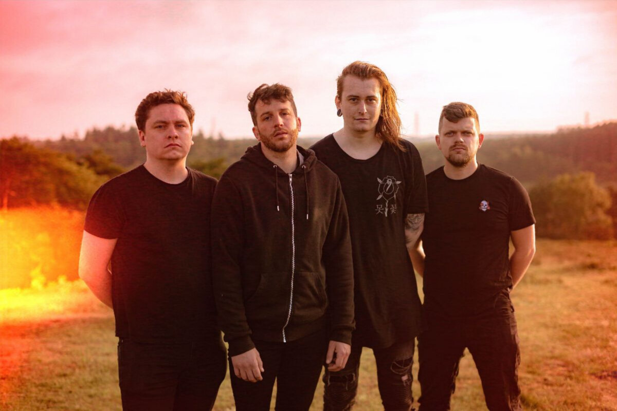 Placeholder release first single featuring new vocalist Lee Male
