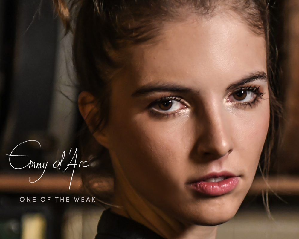 Emmy d'Arc brengt nieuwe single 'One Of The Weak' uit