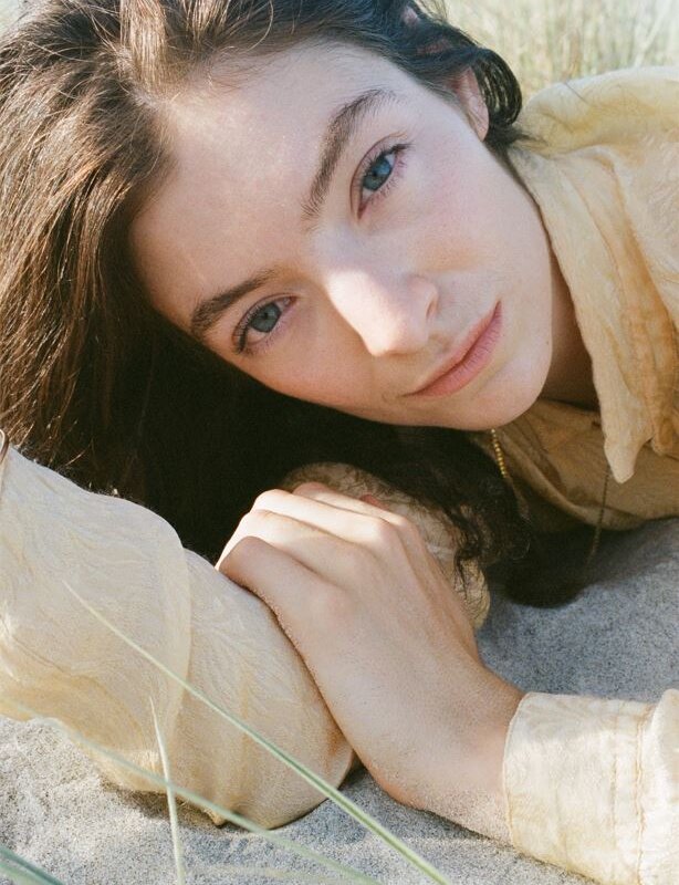 Lorde releases Mood Ring ahead of album Solar Power out this Friday