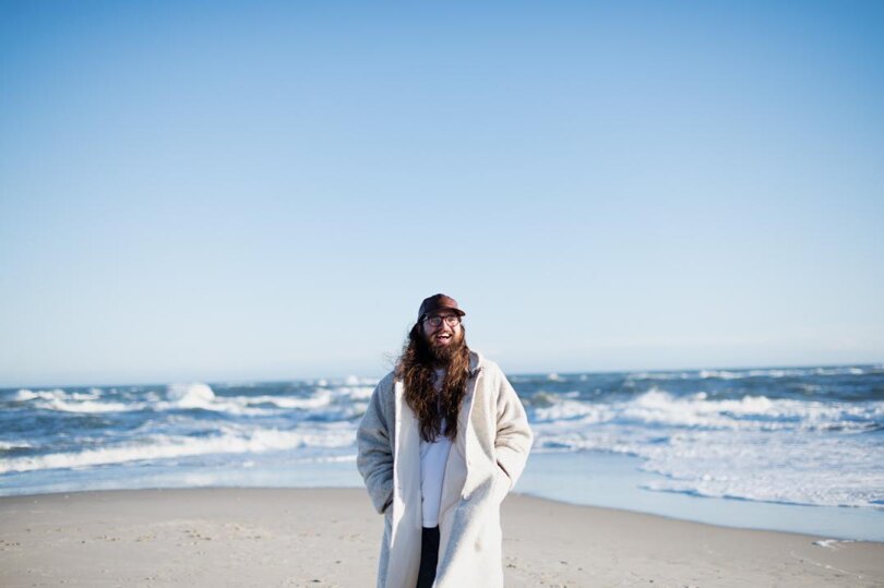 Matthew E. White releases new single “Nested”