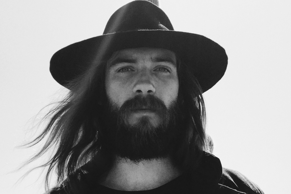 Jack Broadbent - 'I Love Your Rock 'N' Roll' : brand new single by acclaimed singer-songwriter and guitarist out 17.09.21 / new album out spring 2022