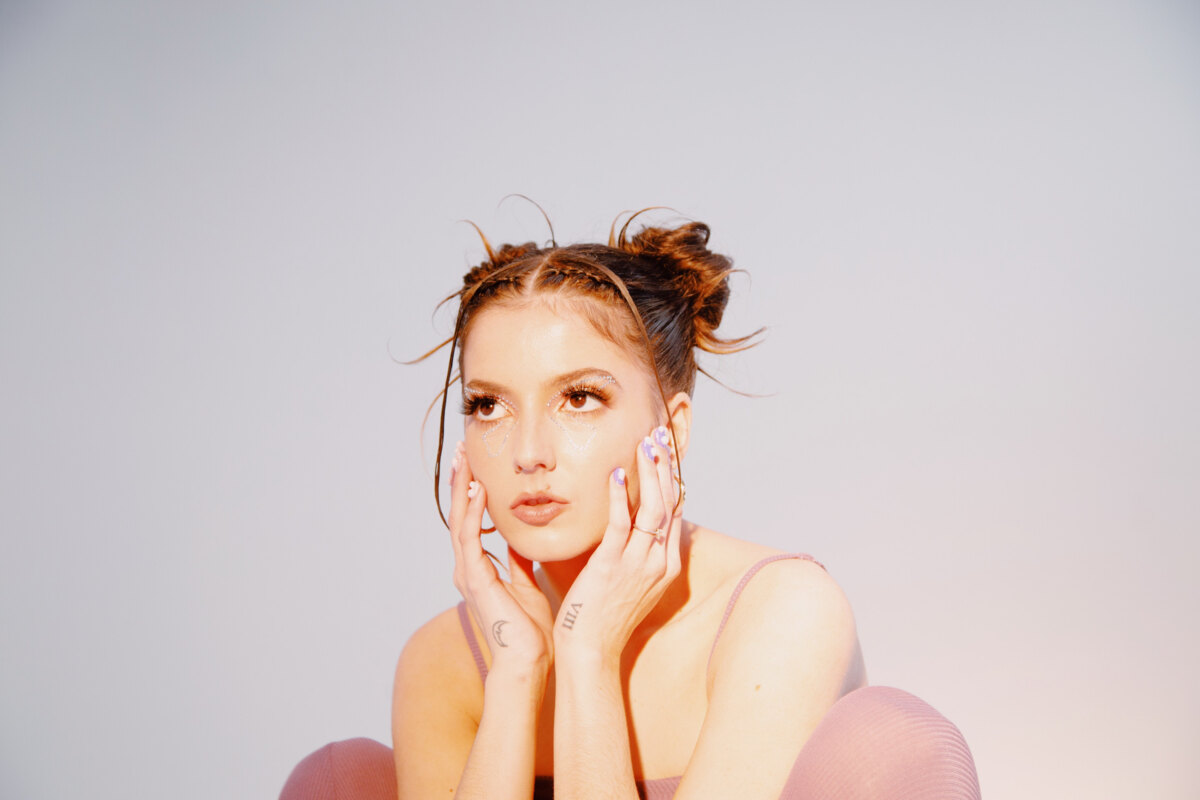 Cassie Marin Releases New Latin Single, "Tanto"