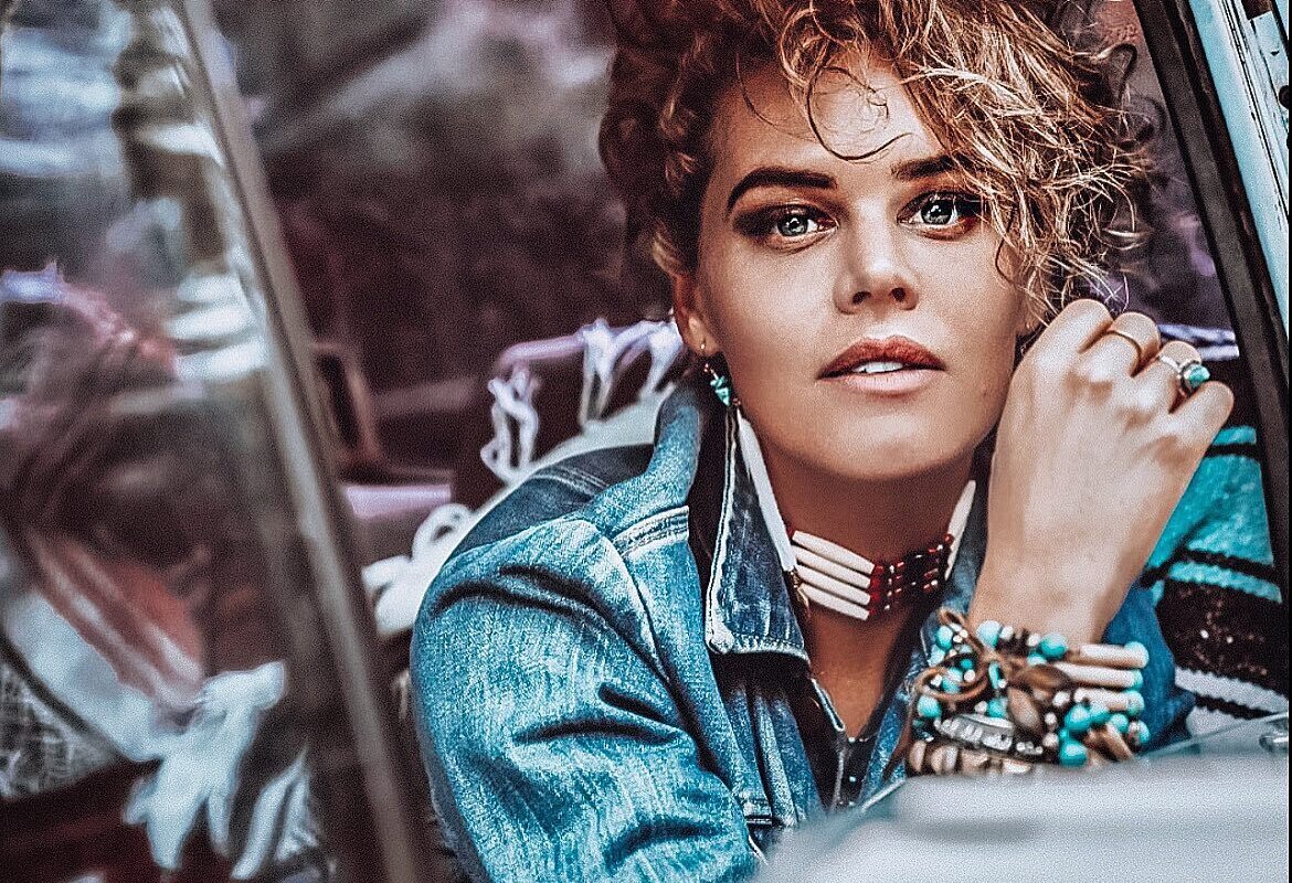 Actress Kelly Dowdle Releases Music Under the Name Kelly Monrow; New Single "Mama Said" + Official Music Video