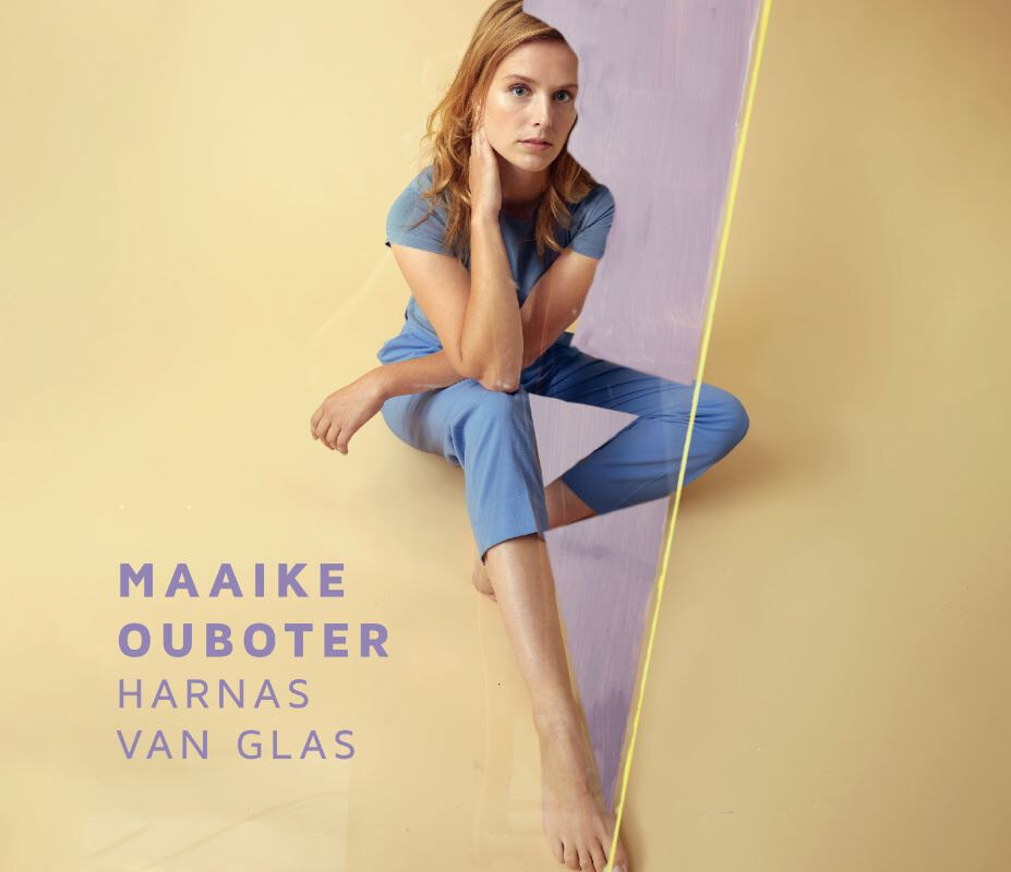 Maaike Ouboter stelt "Harnas Van Glas" voor