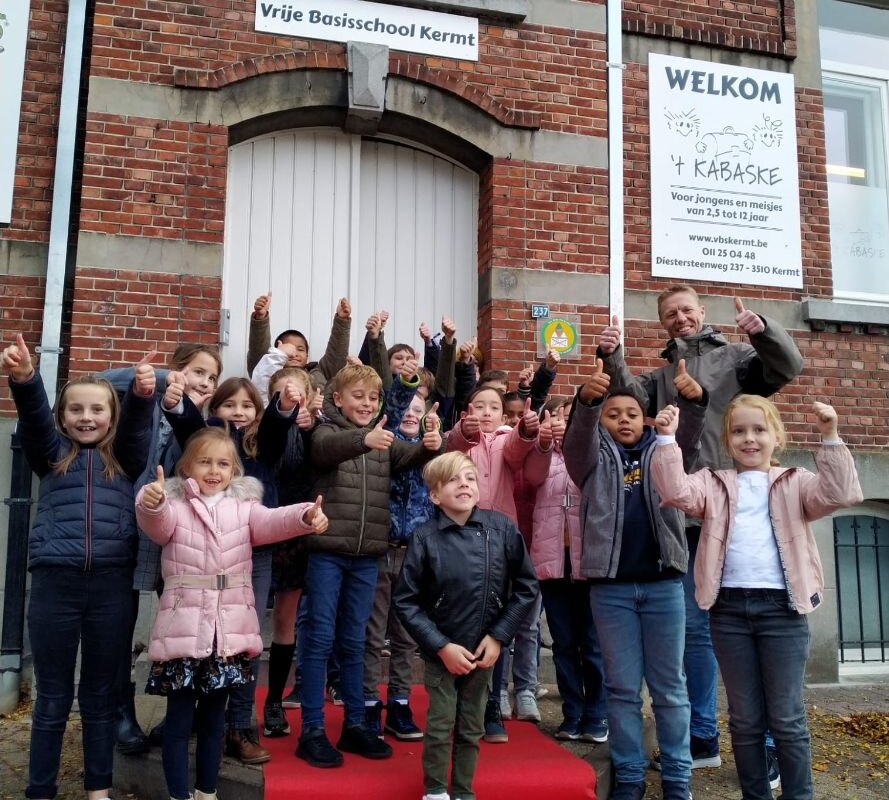 Rode loper voor Lars op school voor zijn rol in Sinterklaas en Koning Kabberdas