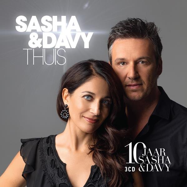 Sasha & Davy lanceren hun nieuwe album ‘Thuis’: “Het was de beste relatiebrandstof in coronatijden!”
