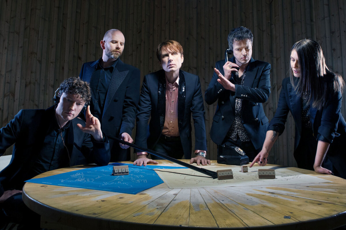 Franz Ferdinand op 15 april naar AFAS Live met "Hits To The Head" Tour