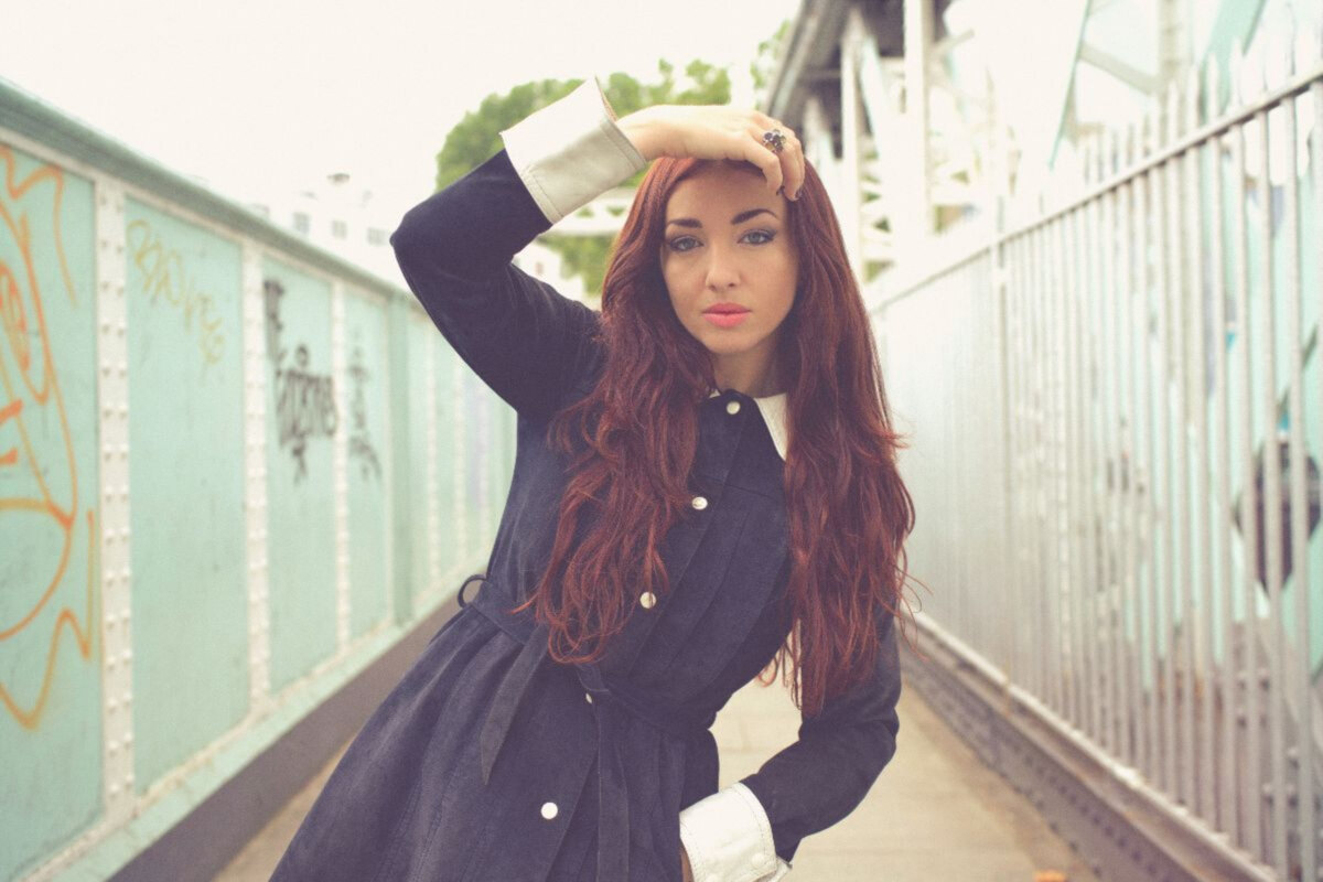 Liz Cass releases emotive new single 'Killers'