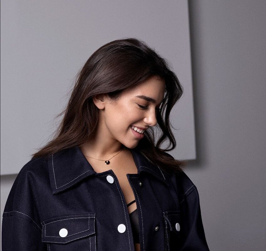 Dua Lipa kondigt Service95 aan