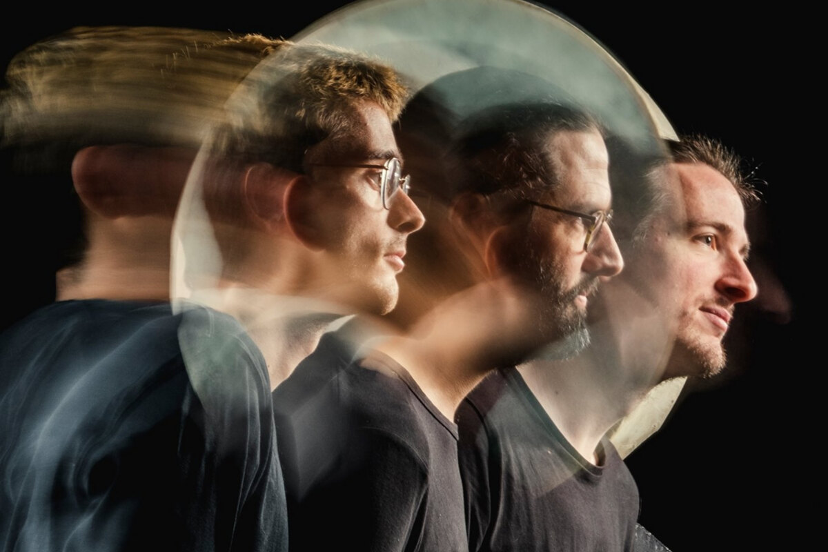 Out Now / 'Unison' - first single of 'Dawn', debut album Hands In Motion (Zephyrus Records)