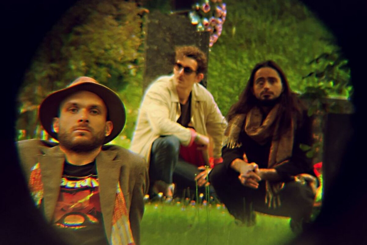 Dirty Sound Magnet: cosmic new video out!