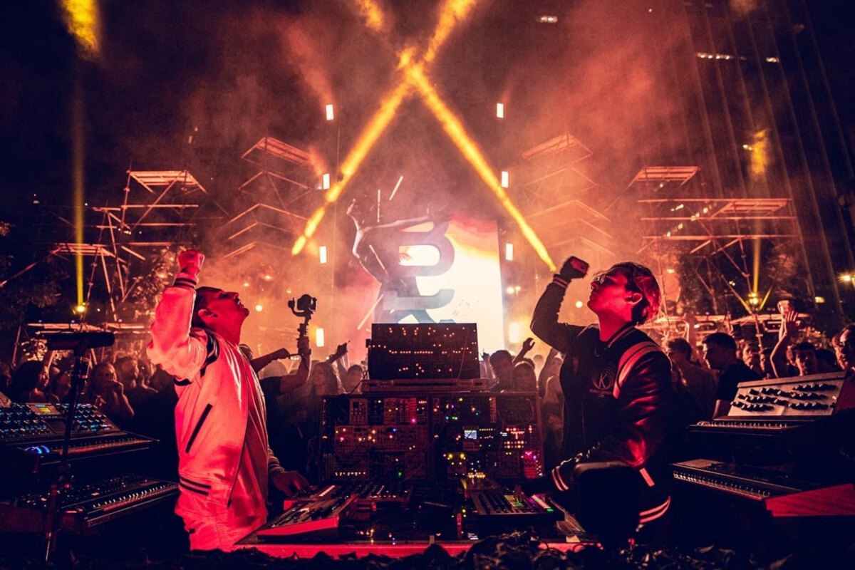 Kasablanca: live electronic music duo signs to Anjunabeats