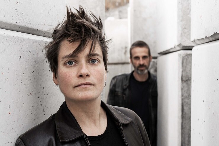 Interview met Zwitserse Emilie Zoé over nieuw album ‘Hello Future Me’: Every day is like a revolution!