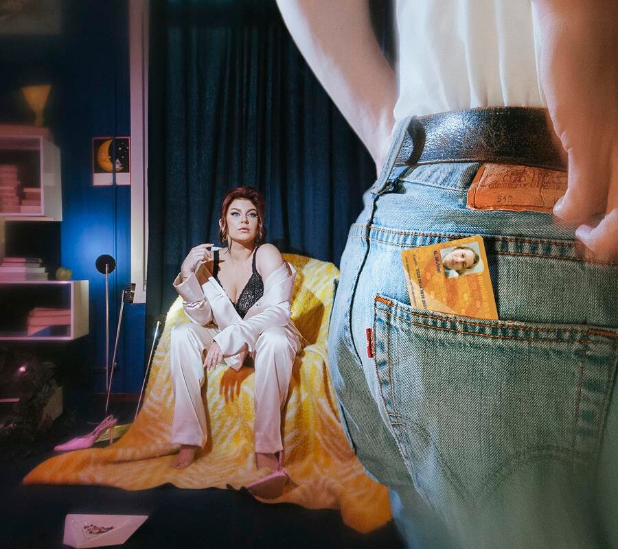 Internationale singer-songwriter Guusje neemt op nieuwe single ‘De laatste trein’ met Roxeanne Hazes: "vaste gewoontes loslaten is het moeilijkste wat er is”