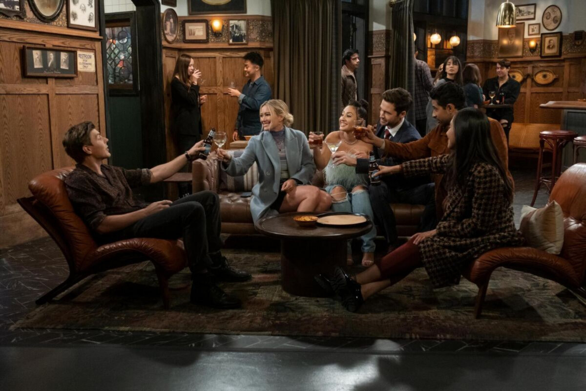 Disney+ Original serie "How I Met Your Father" hernieuwd voor een tweede seizoen