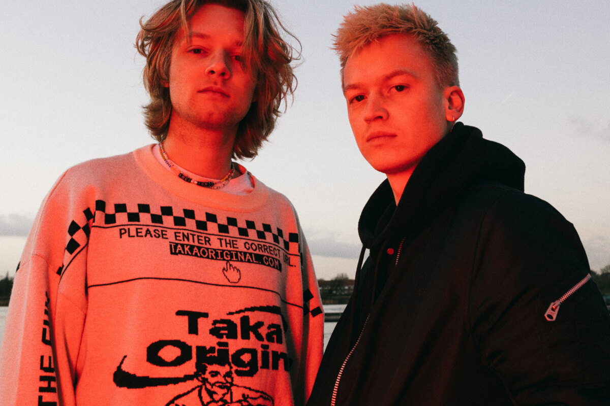 The Lost Youth stelt allereerste single "Dancing on my own" voor