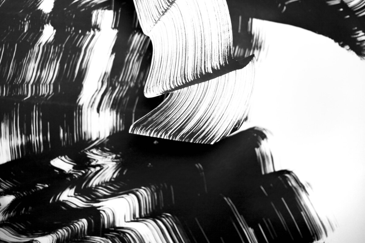 Monolithe Noir presents new single "Finvus"