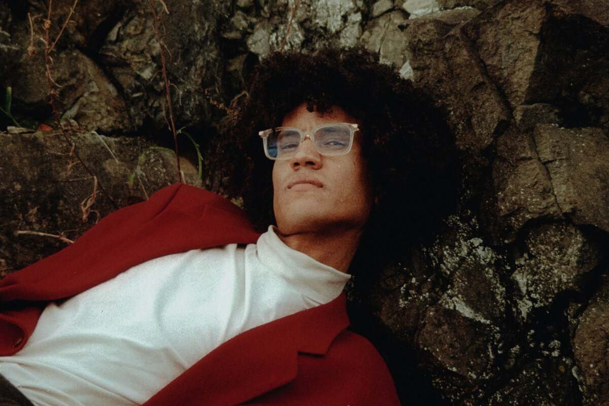 Beharie shares new single "Simple Mistake"