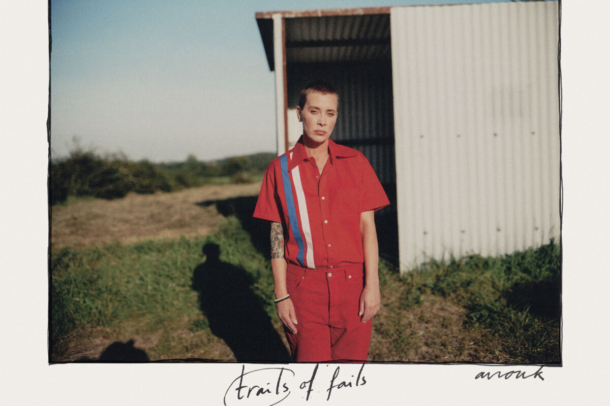 Anouk brengt nieuw mini-album 'Trails of Fails' uit