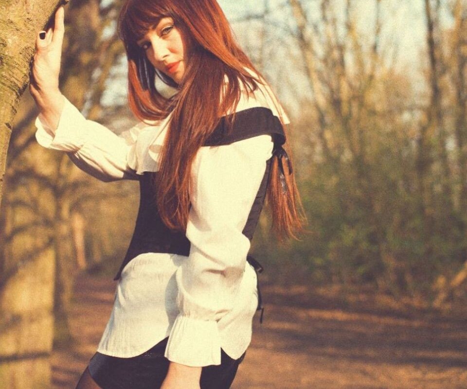 Liz Cass releases video for new single 'Human'