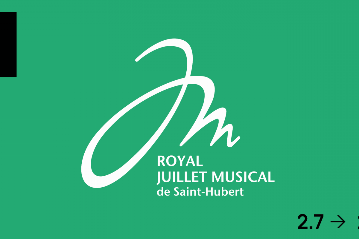 Jachthoorns in juli tijdens Royal Juillet Musical de Saint-Hubert