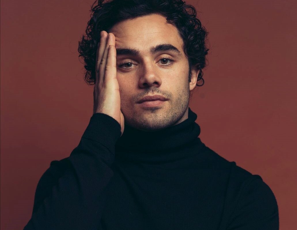 Toby Sebastian releases new single 'Real Kicks'
