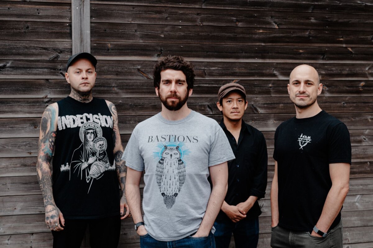 Novere released a new single "Icarus"