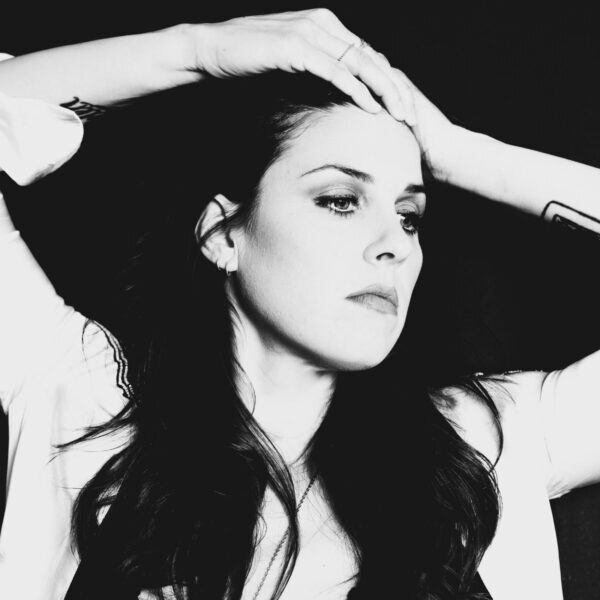 Nieuwe single Senja Sargeant "Never Gonna Turn Away"