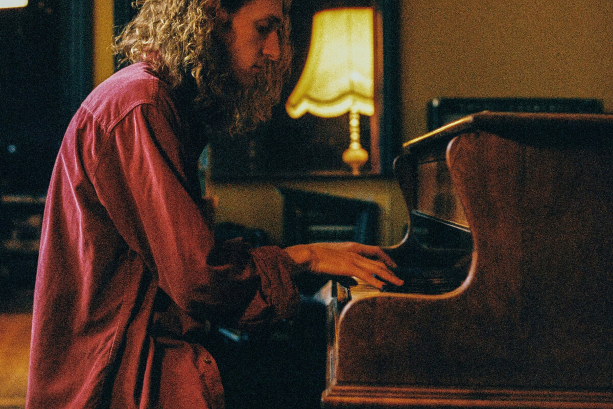 Louis Coupe Unveils Spellbinding New Single: "Hannah's Got A Way" || + London Headline This September
