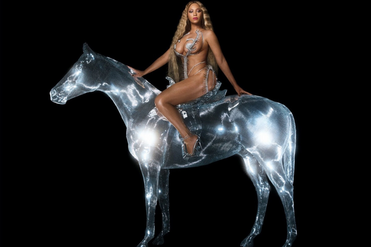 Beyoncé releases The seventh studio album "RENAISSANCE"