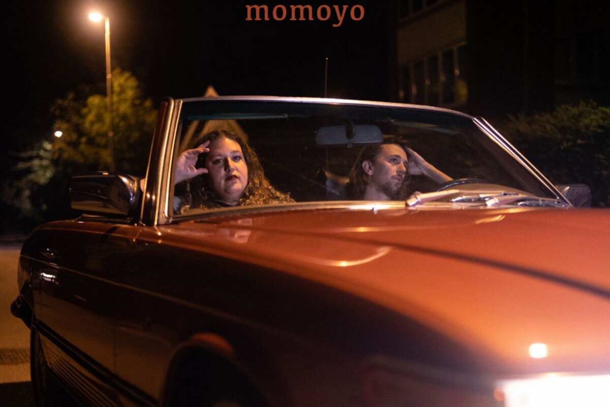 momoyo lost nieuwe single Hands