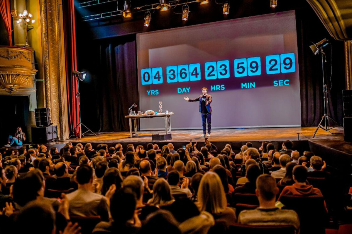 Nieuwe theatershow van Lieven Scheire gaat over Artificiële Intelligentie