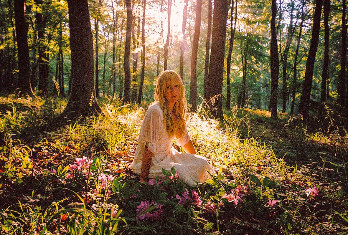 Graceful Gratitude // Melissa Bel unveils mellifluous 'Alone Time' EP