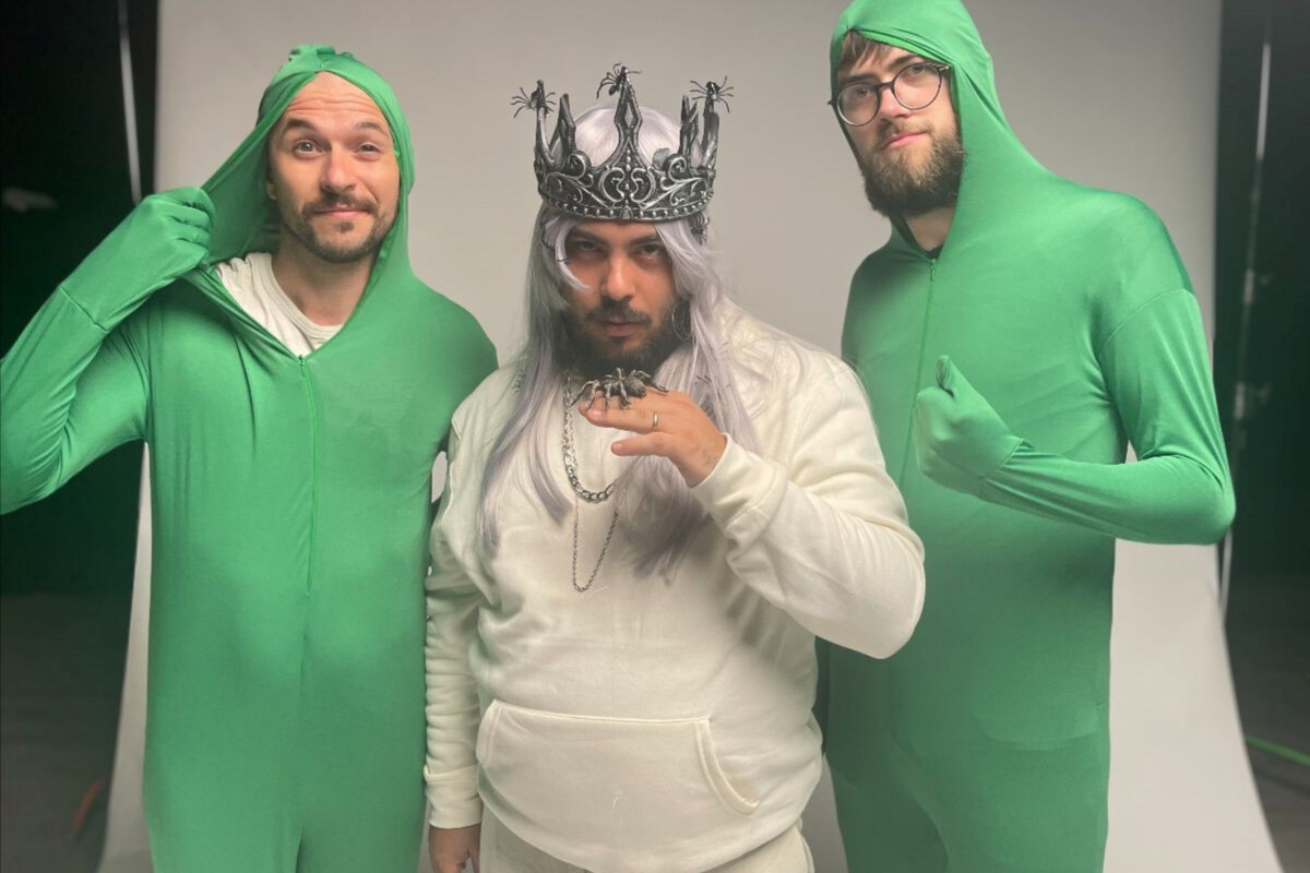 Cork alt-rock trio The Last Vinci release cover video of Billie Eilish's 'You Should See Me In a Crown'