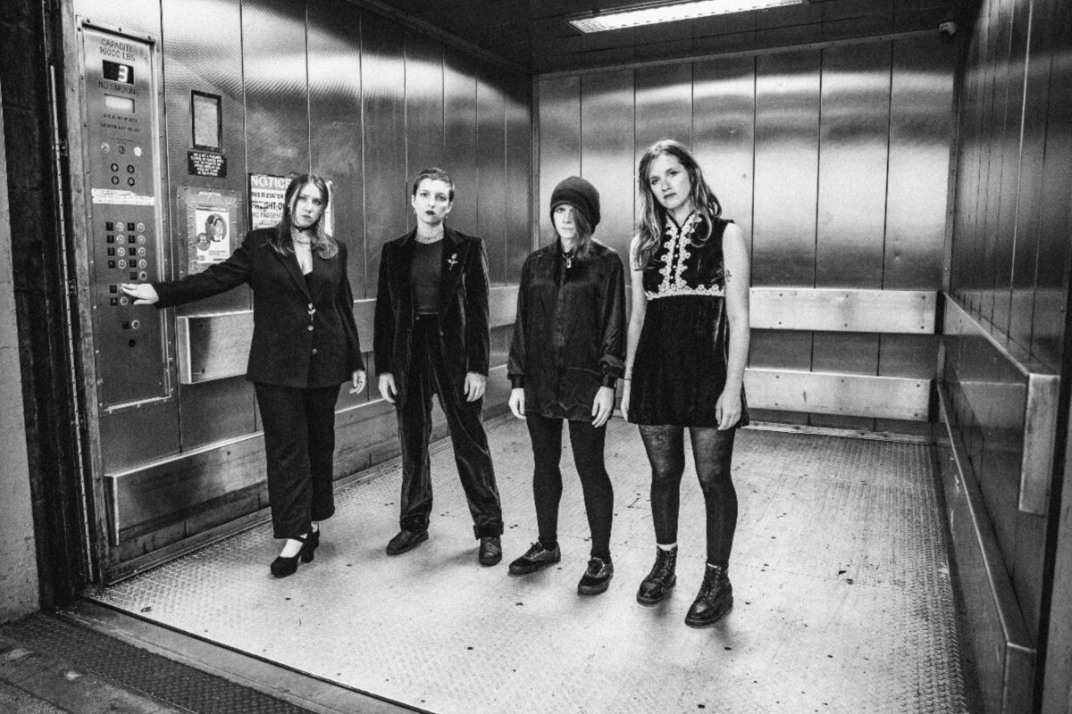 Weeping Icon Announce New EP "Ocelli", Share Track "Pigs, Shit & Trash"