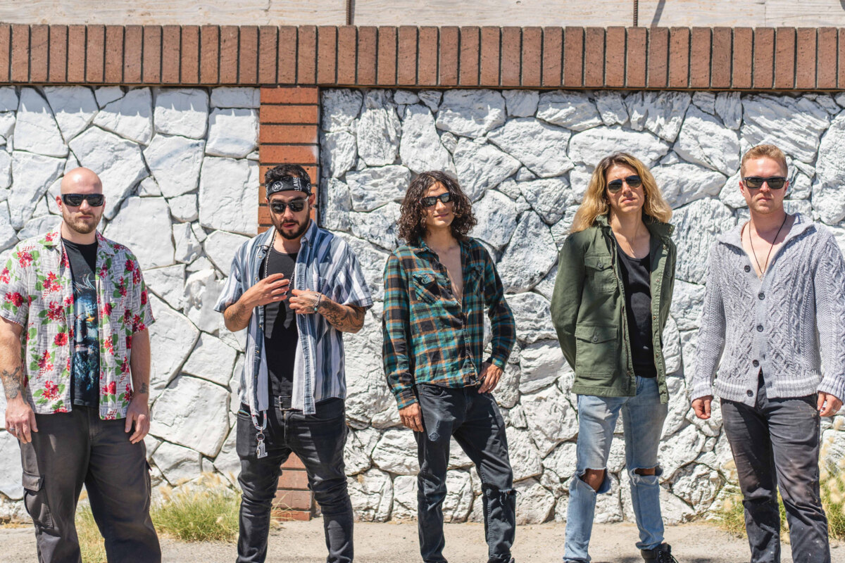 Voodu Announce Crushing, Varied Debut Single “Pictures” Off Upcoming Album