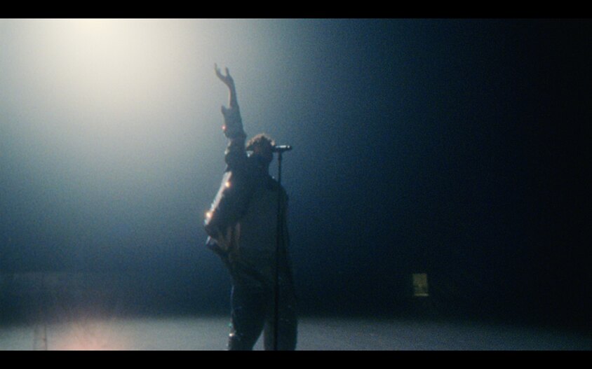 Max Colombie overwint demonen in ‘Warrior, a short documentary by Oscar and the Wolf’