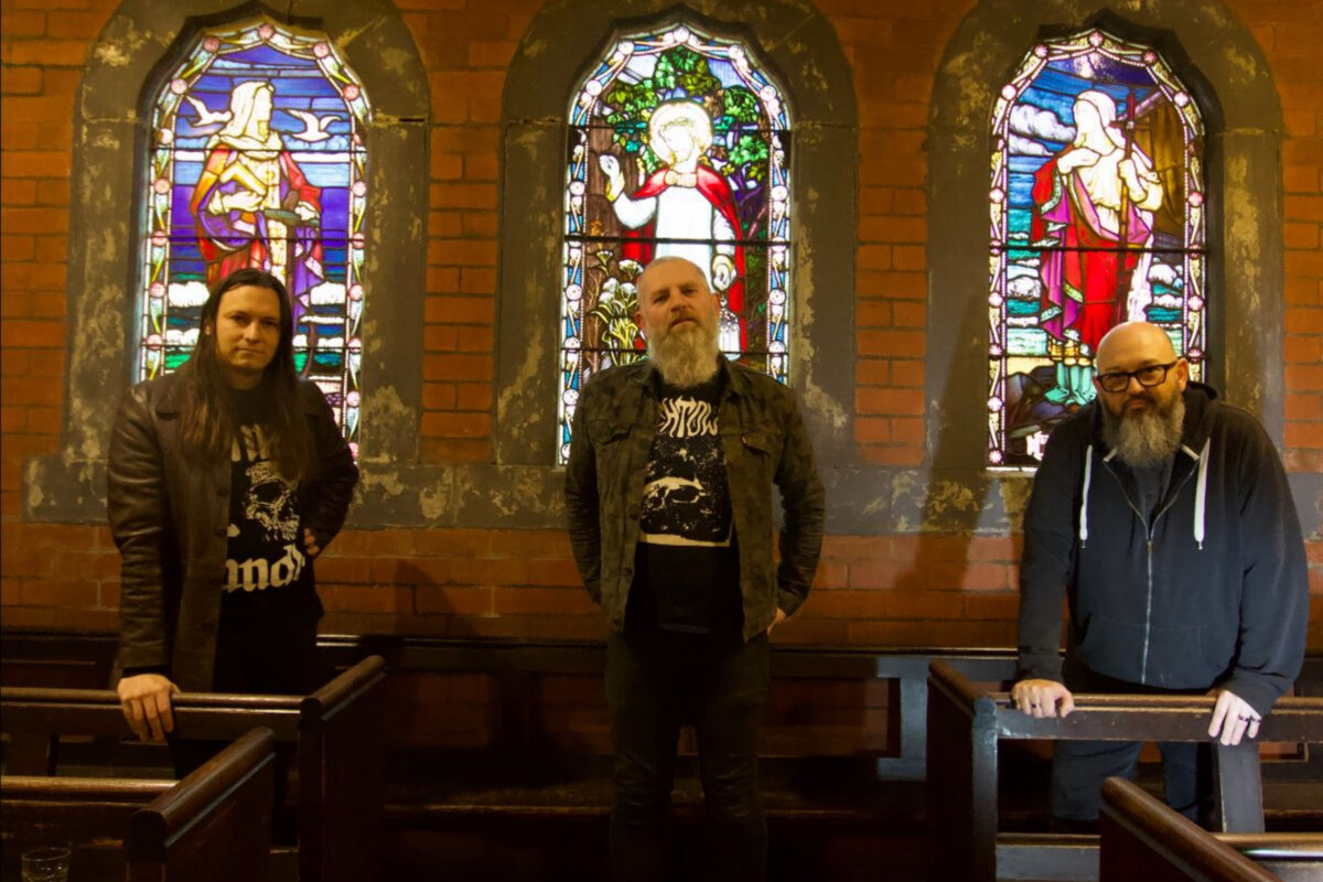 Oceanlord  sign with Magnetic Eye Records